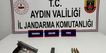 Kuşadası ve Söke’de ruhsatsız av tüfeği ve tabanca ele geçirildi