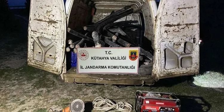 Kütahya’da 4 kablo hırsızı suçüstü yakalandı