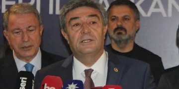 AK Parti MKYK Üyesi Ataş kaza yaptı