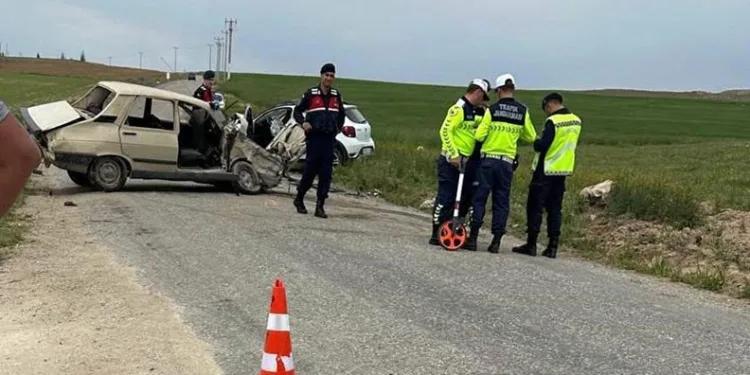 Aksaray’da otomobiller çarpıştı: 1 ölü, 3 yaralı