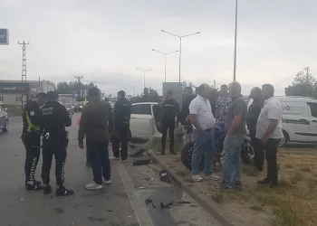 Kırklareli’nde otomobil ile motosiklet çarpıştı: 1 yaralı