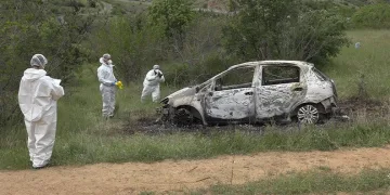 Dehşet zinciri: Evini ve aracını yaktı, kadını silahla öldürdü