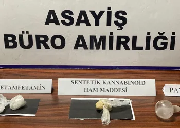 Kütahya’da uyuşturucu operasyonu: 3 gözaltı