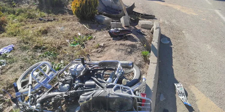 Isparta’da kamyonet ile motosiklet çarpıştı: 2 yaralı