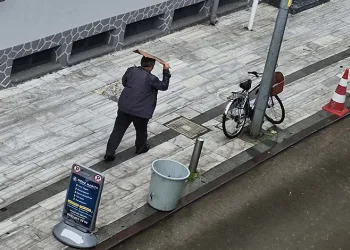 Şehir merkezinde dolu yağışı etkili oldu