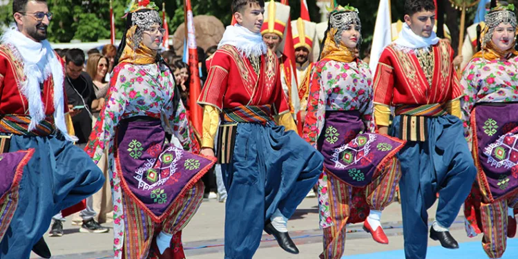 Kırıkkale ve Çorum’da 19 Mayıs coşkusu