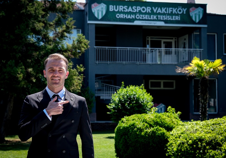 Ertuğrul Ersoy ve Vakıfköy