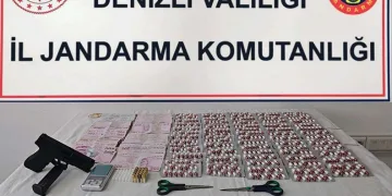 Denizli’de 3 zehir taciri binlerce uyuşturucu hapla yakalandı