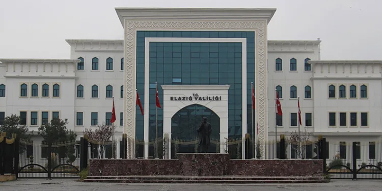 Elazığ’da 2 vali yardımcısı ve 9 kaymakam değişti