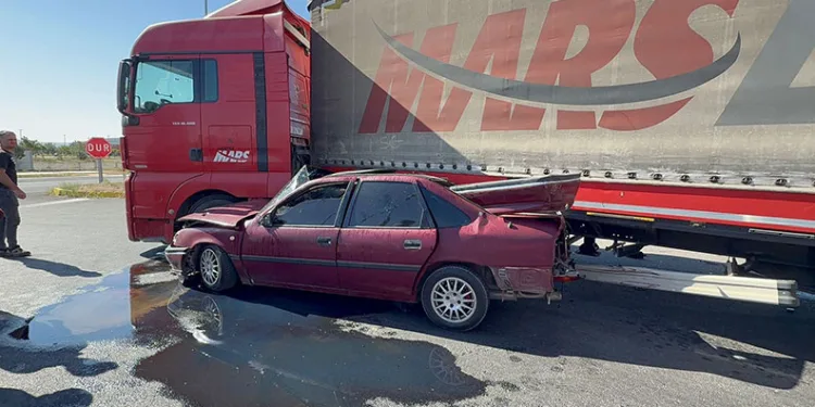 Aksaray’da tırla otomobil çarpıştı: 2 yaralı