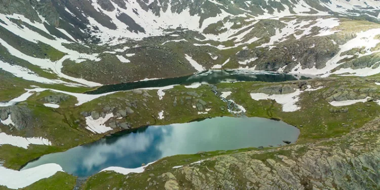 Erzurum’da buzulları aratmayan görüntüler