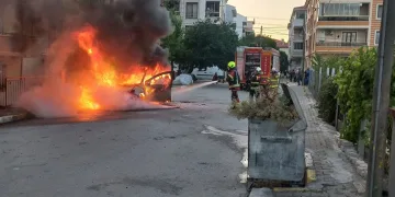 Balıkesir’de seyir halindeki otomobil yandı