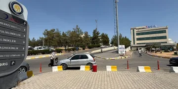 Diyarbakır’da kız kaçıran gencin annesi öldürüldü