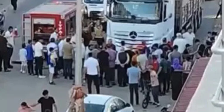 Siverek’te tırın çarptığı yaşlı kadın ağır yaralandı