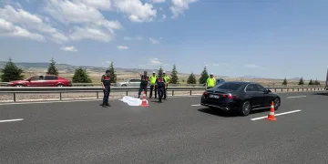 Polatlı otobanda otobüsün çarptığı yaya hayatını kaybetti