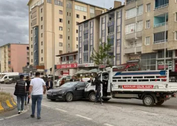 Hasköy Belediye Başkanı Orbay trafik kazası geçirdi