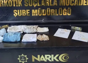 Havayoluyla Denizli’ye gelen yabancı yolcu 1,25 kilo uyuşturucu ile yakalandı