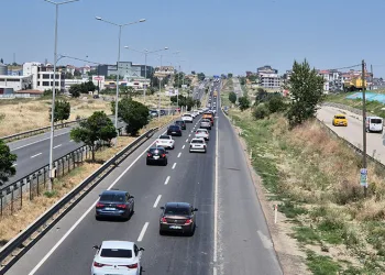 Trakya’dan İstanbul yönüne trafik yoğunluğu oluştu