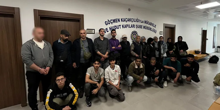 Tekirdağ’da 21 kaçak göçmen yakalandı: 1 tutuklama