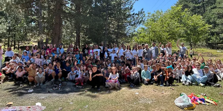 Kalbim Seninle Derneği, Büyükorhan çocuklarına şehrin fırsatlarını taşıdı