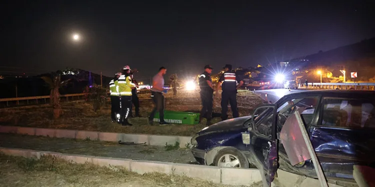 Aydın’da iki otomobil çarpıştı: 2 ölü, 3 yaralı