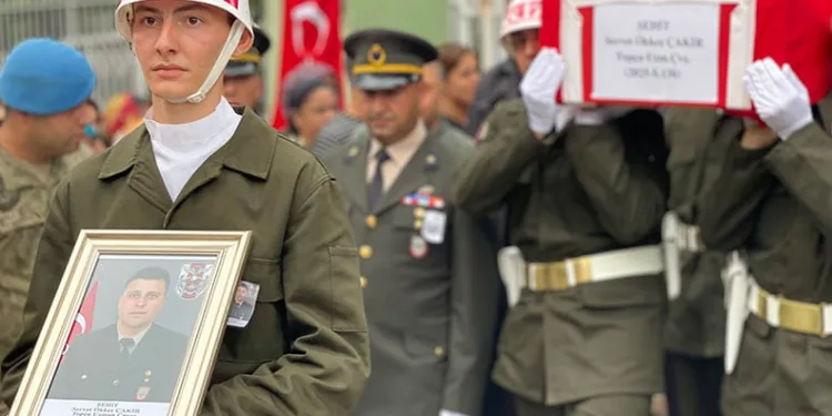 Şehit Uzman Çavuş Çakır, Osmaniye’de son yolculuğuna uğurlandı