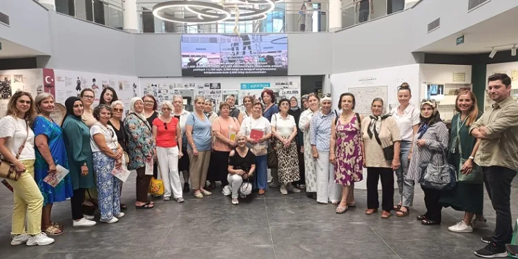 Nilüferli kadınlardan kültür dolu müze turu