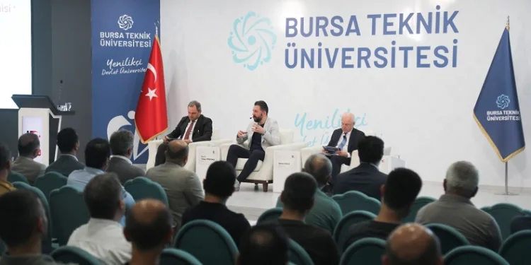 BTÜ’de 15 Temmuz’un izleri akademik gözle değerlendirildi