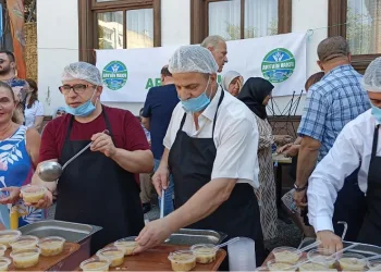 Bursa Artvin ve Kafkas Derneklerinden Aşure günü