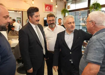 AK Parti Bursa teşkilatı sahada