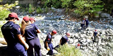 Bursa’da spiralle bacağını kesen işçi hastaneye kaldırıldı