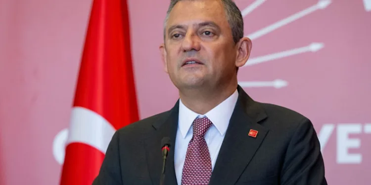 Özlem Çerçioğlu, Özgür Özel’i mahkemeye verdi