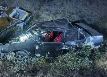 Bilecik’te kontrolden çıkan otomobil şarampole uçtu