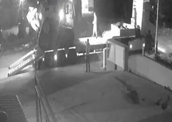 Dozerini çek karşılığı satmak istedi, dolandırıldı iddiası