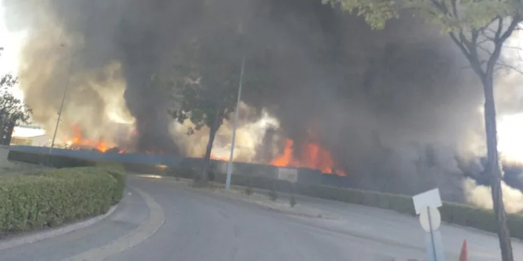 Ankara’daki geri dönüşüm fabrikasında yangın