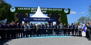 Sapanca’da Peyzaj ve Süs Bitkileri Fuarı Açıldı