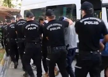 Batman’da filmleri aratmayan göçmen kaçakçılığı operasyonu