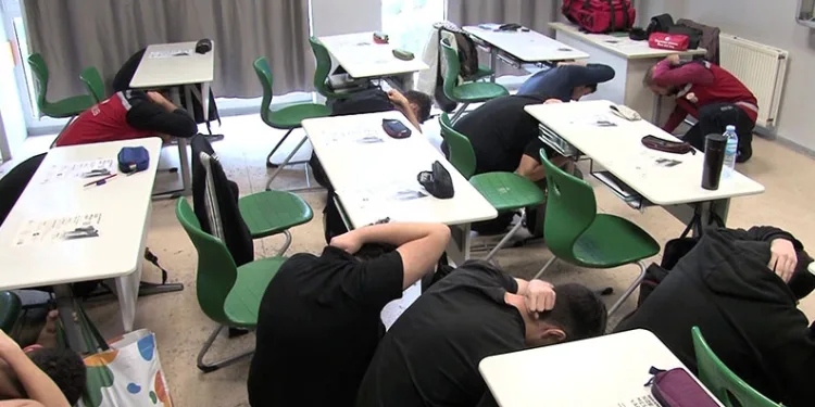 Okullarda afet alarmı: 3 milyon öğrenci aynı anda tatbikat yaptı