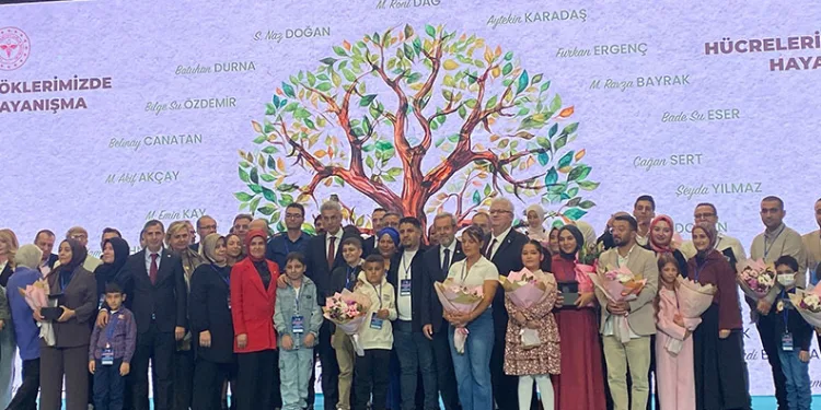 TÜRKÖK aracılığıyla bugüne kadar 7 bin 500’den fazla hastamıza uygun kök hücre sağlanmıştır”