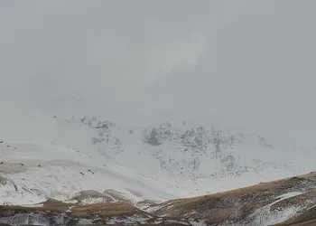 Süphan Dağı beyaza büründü