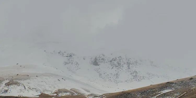 Süphan Dağı beyaza büründü