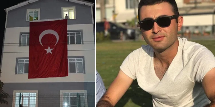 Samsunlu şehidin baba evine Türk bayrağı asıldı