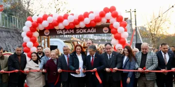 Gemlik’te “Yaşam Sokağı” Açıldı