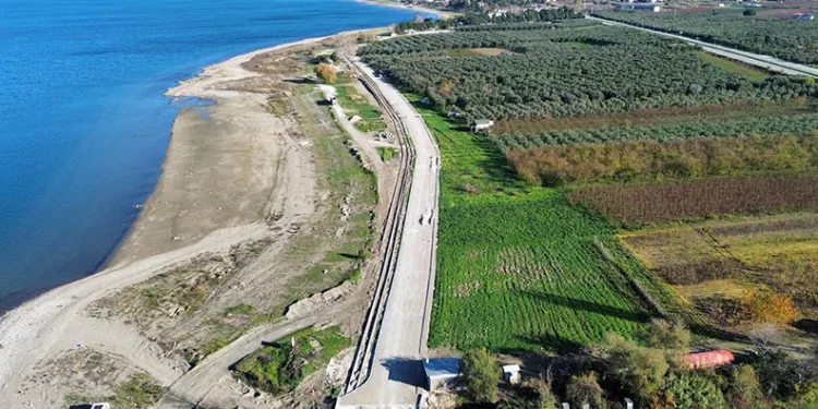 Osmangazi’de pırasa hasadıyla doğallık sofralara taşınıyor