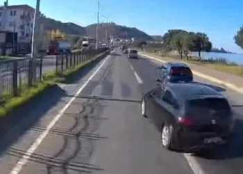 Şelaleleri gezmeye giden muhtar 30 metre yükseklikten düşerek yaralandı