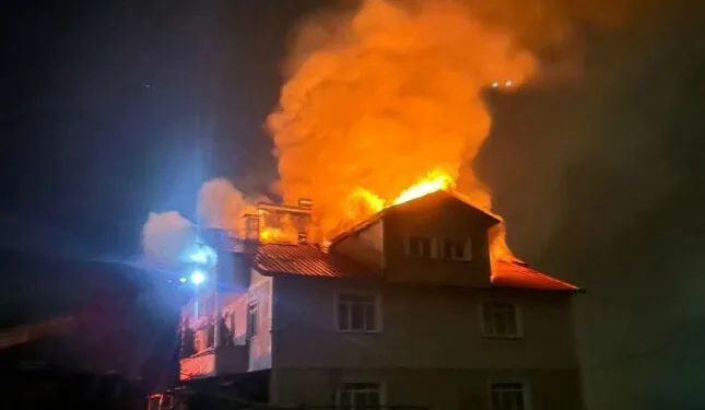 Şelaleleri gezmeye giden muhtar 30 metre yükseklikten düşerek yaralandı