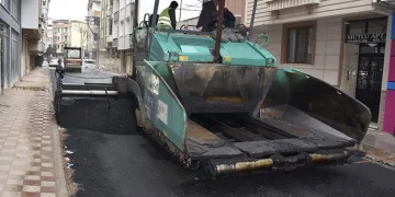Karacabey’de 2025 yılı asfalt seferberliği ile tamamlandı