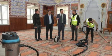 Yenişehir’de camiler üç aylara hazırlanıyor