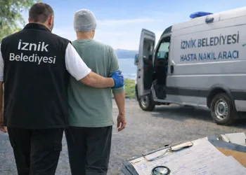 İznik Belediyesi 2025 yılında 5 bin hasta nakil hizmeti gerçekleştirdi