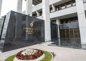 Gözler Merkez Bankası’nda